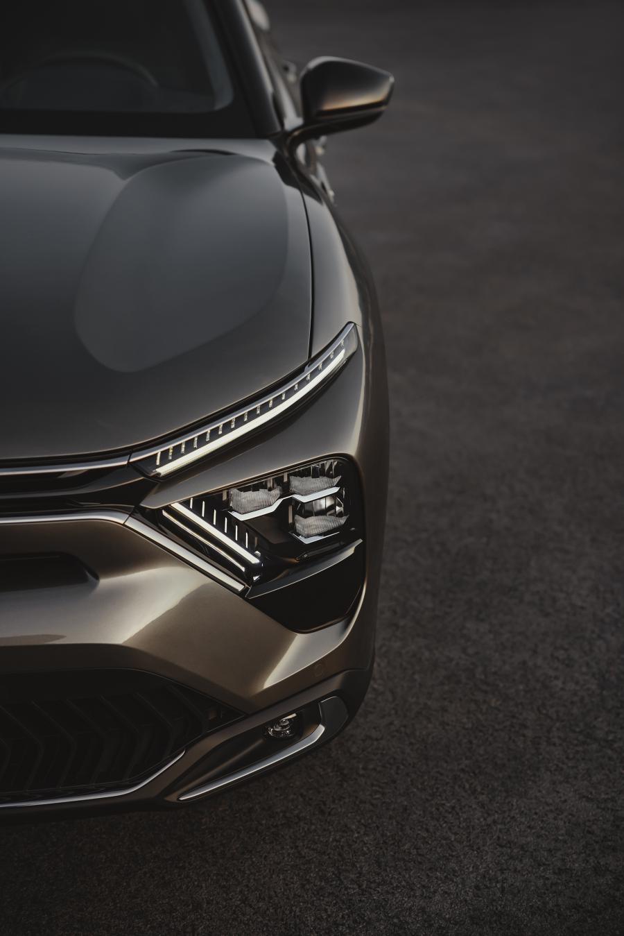 Детали экстерьера Citroen C5 X 2021 года  (WW) (фото 13 из 20)